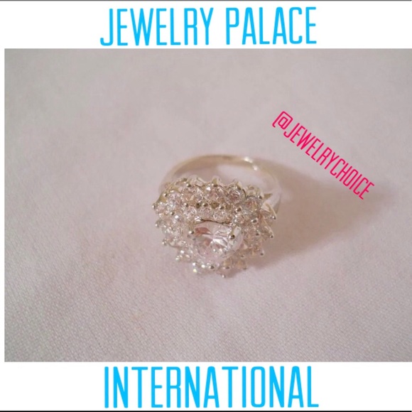 925 Stamped Silver Heart Shape Cubic Zirconia Ring - Picture 12 of 12